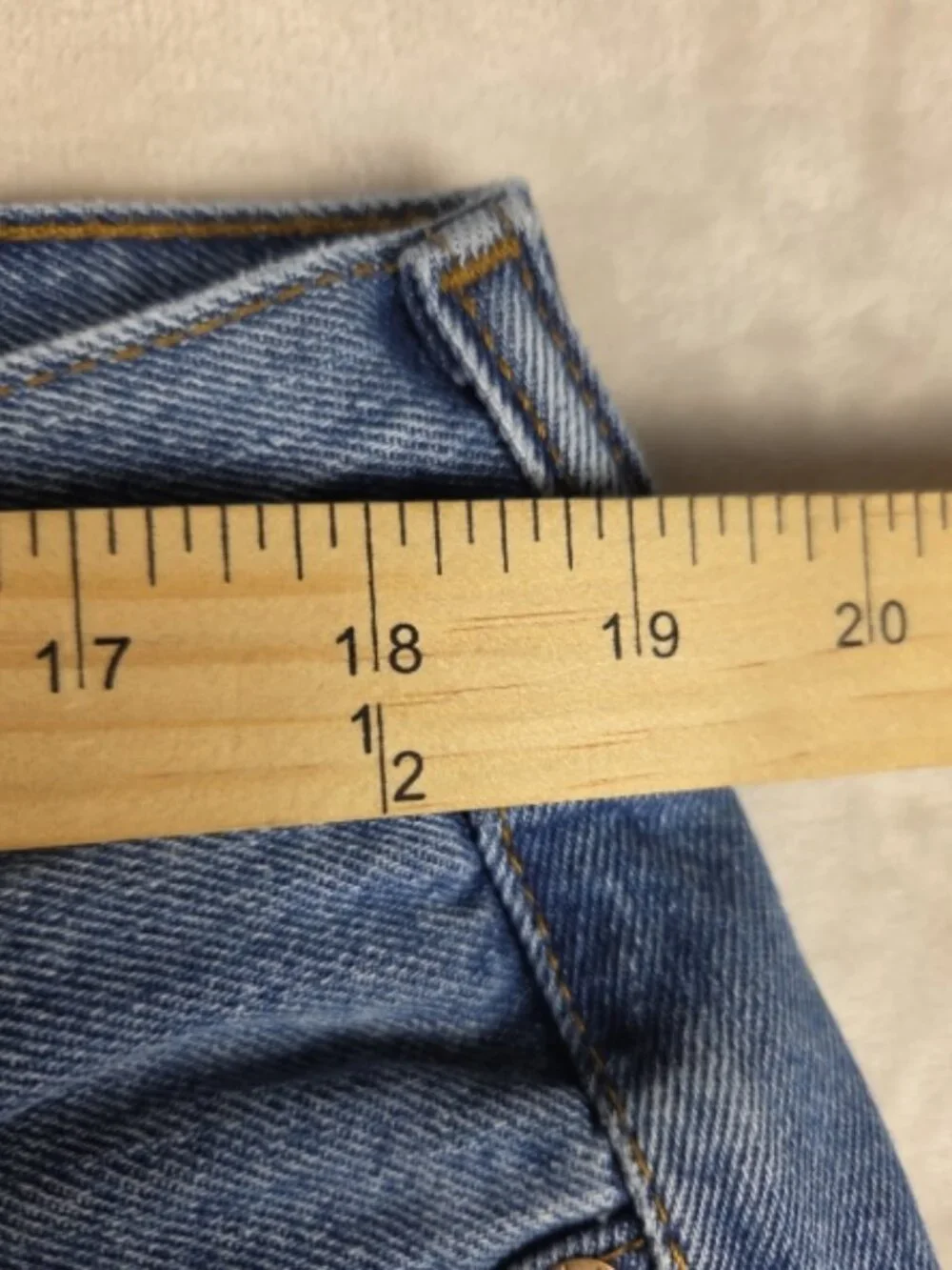 Levi’s 505 Regular Fit Straight Leg Jeans – Light Wash – Men’s W38 L30